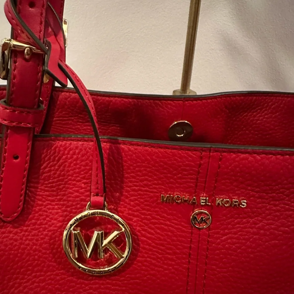 AUTHENTIC Michael Kors “Lenox” Large Pebble Leather Tote, NWOT - Picture 3 of 15